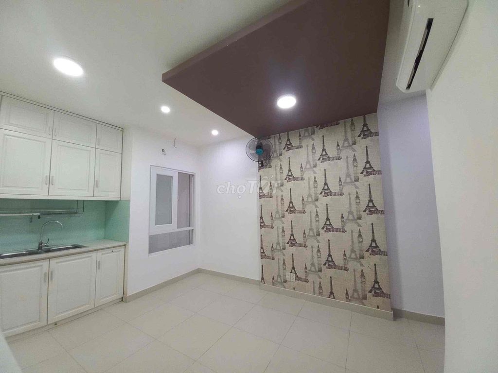 Room 20 m2 Districtaryary 3