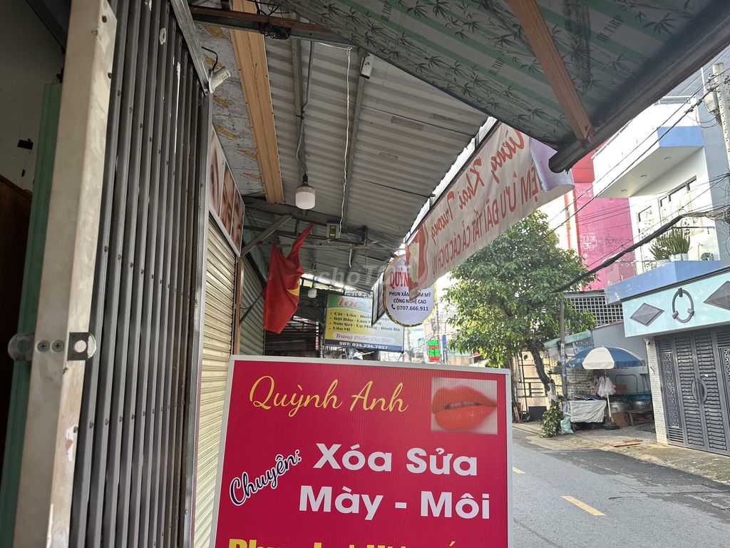 Rent room to stay or business
