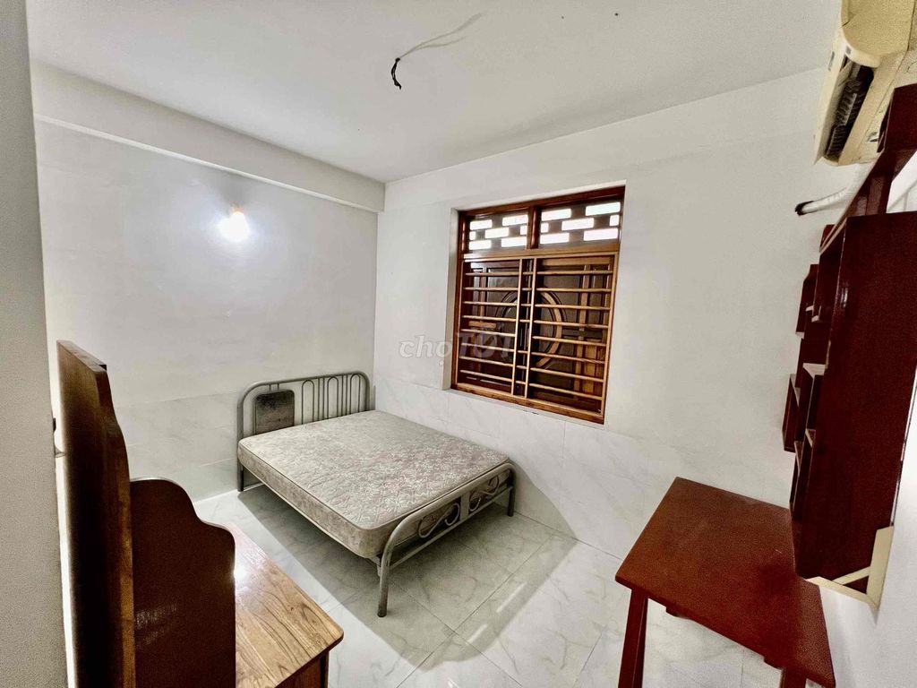 Rent room 20 meters, open windows, near Lang University 3.5 million