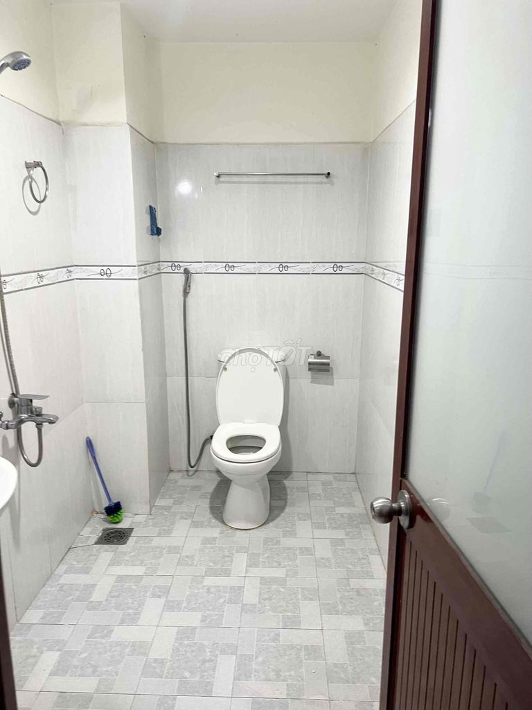 Rent room 20 meters, open windows, near Lang University 3.5 million