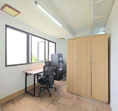 A new cave studio - large windows, natural sunlight