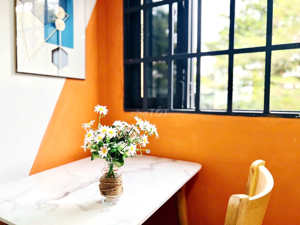 The rental room is empty at Trần Thiện Chánh, District 10.