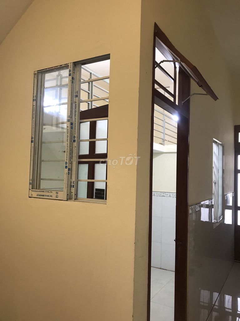 Renting room near the Republic of town, near the T3 Station