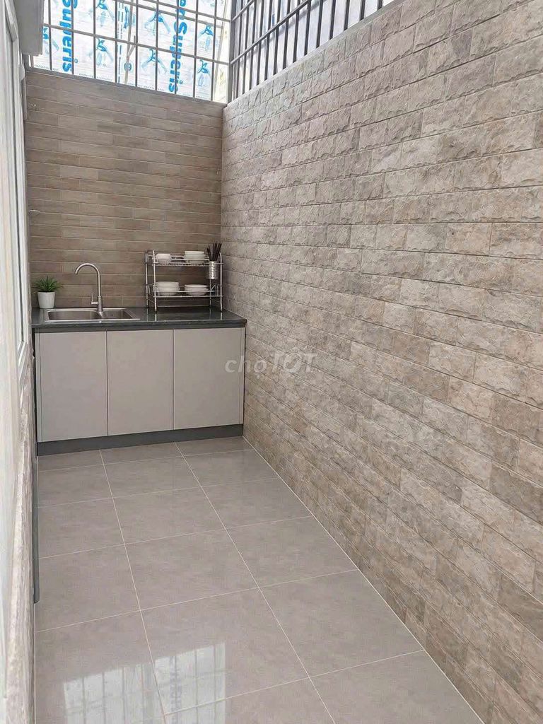 Rent room on 555th Street.