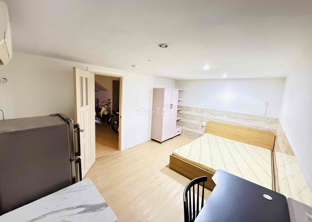 The university's room for murder wins