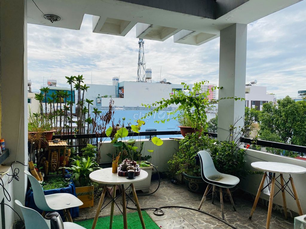 Rent room-- Near District 5, District 1-- cold machine, mini kitchen, private toilet.