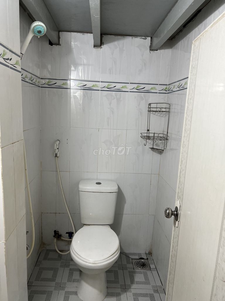 Rent room.