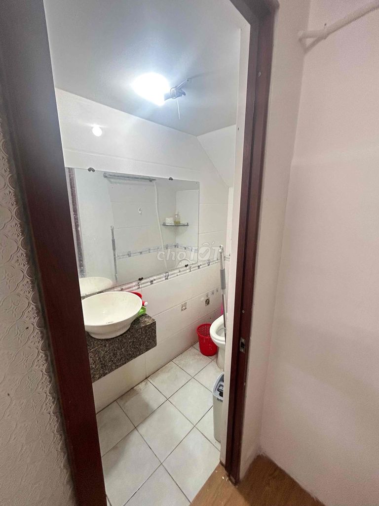 The owner rented the Tây Thạnh service apartment - ground 25 M2 - full interior