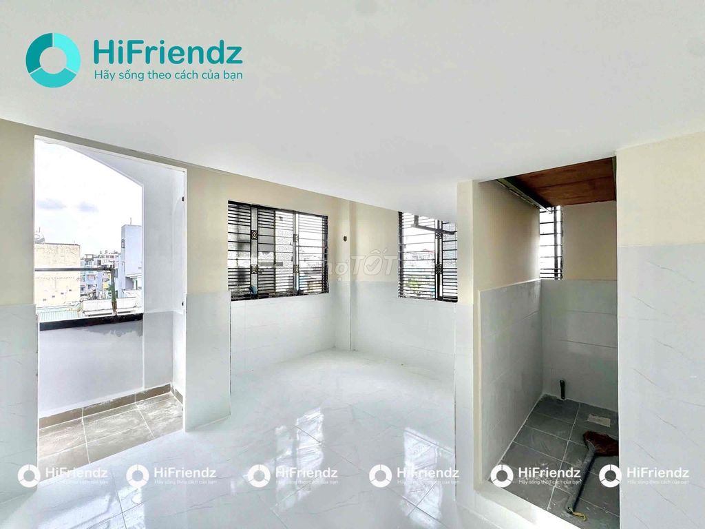 The new room has a new set of cabinets, 4 millionth price at Lạc Long Quân.