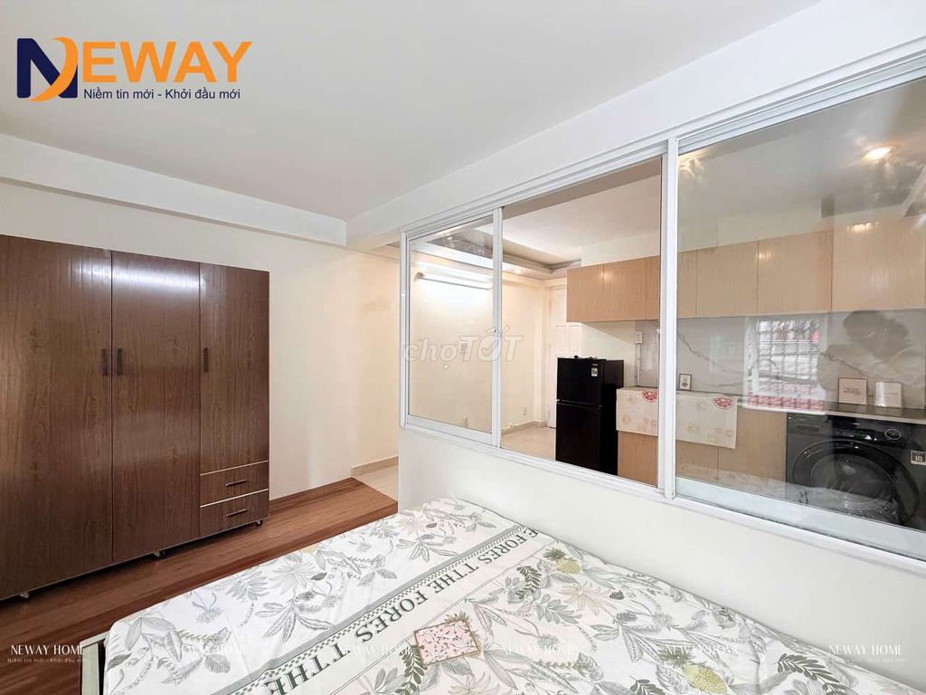 Rent a kitchen bedroom - a window - a full interior - next to University huit
