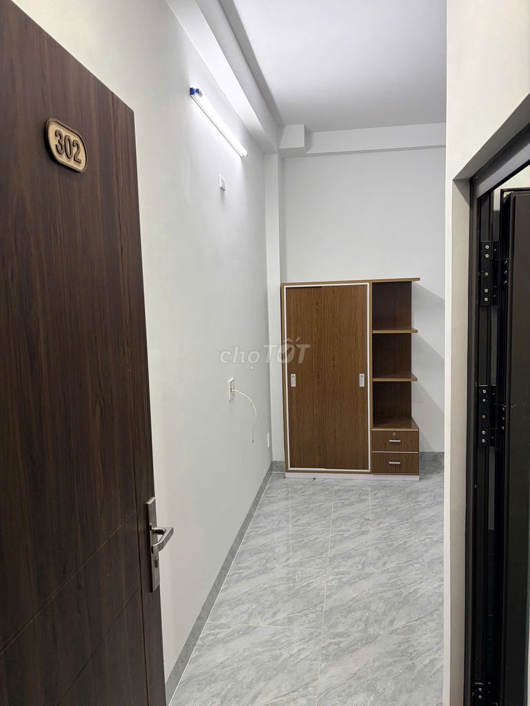 Rent room-- Huỳnh Văn Nghệ, new paint.