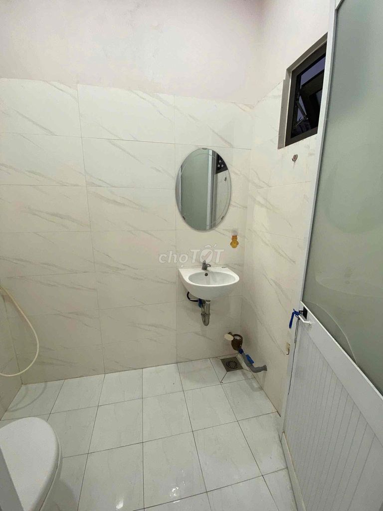 157/81 T3 Dương Bá Trạc empty 2 rooms 20 meters 2 are at 4 million - 5 million