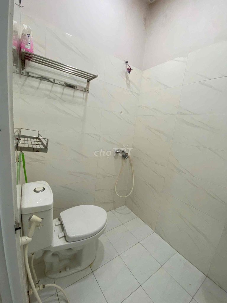 157/81 T3 Dương Bá Trạc empty 2 rooms 20 meters 2 are at 4 million - 5 million