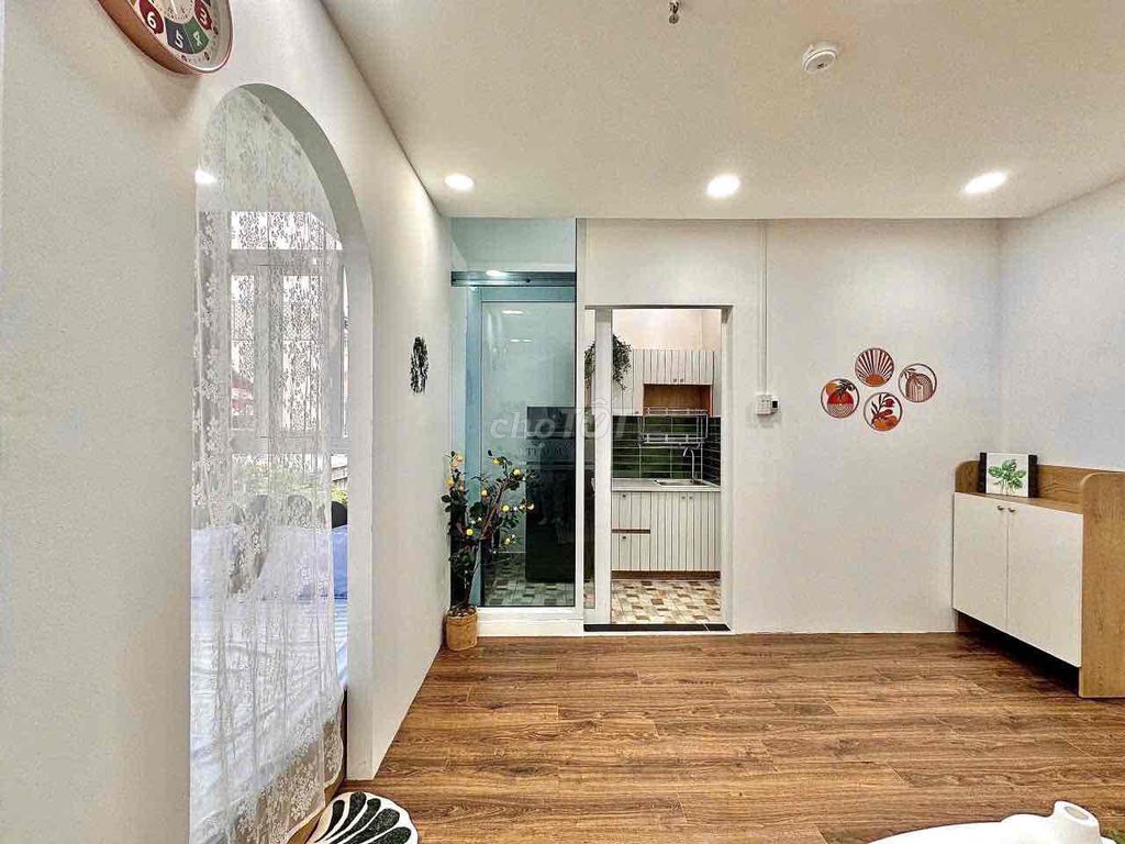 Super A Trường Sơn kitchen room, side of the airport, room faint!