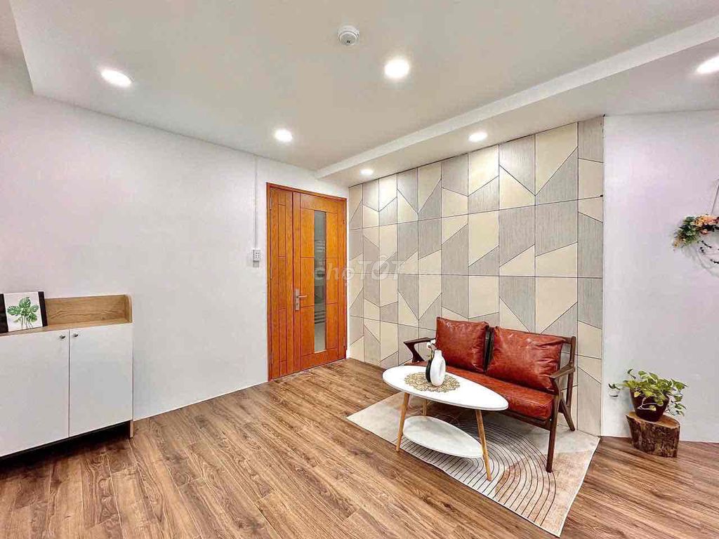 Super A Trường Sơn kitchen room, side of the airport, room faint!