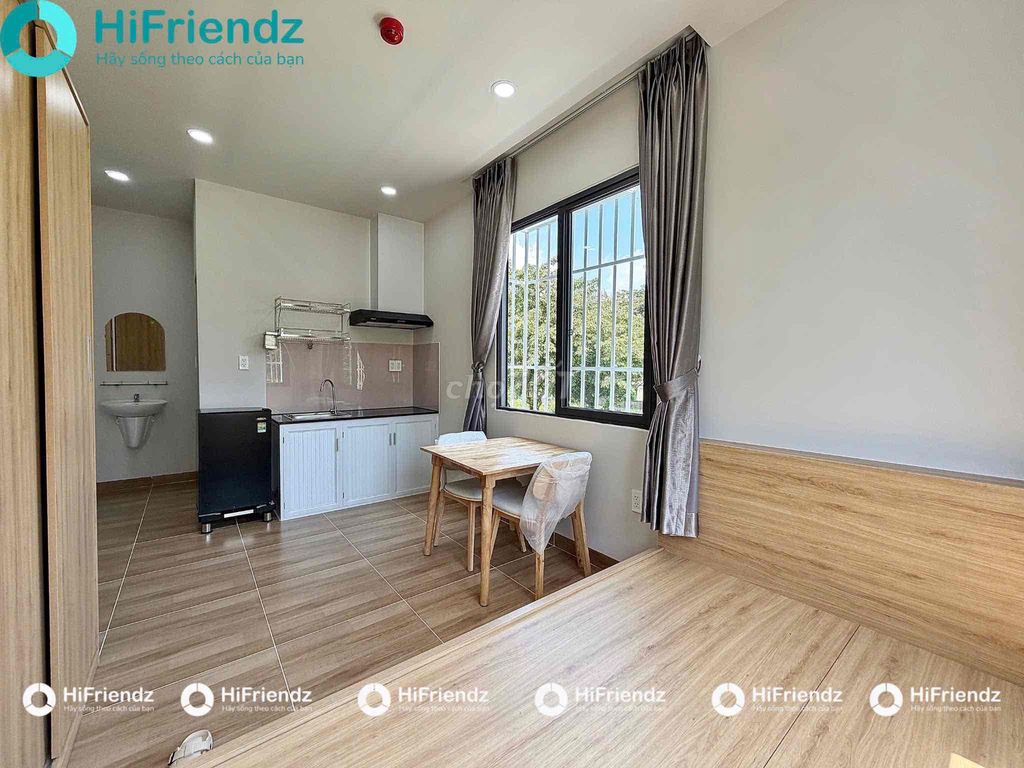 studio full interior - clear - wide - large windows