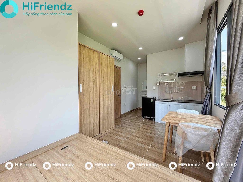 studio full interior - clear - wide - large windows