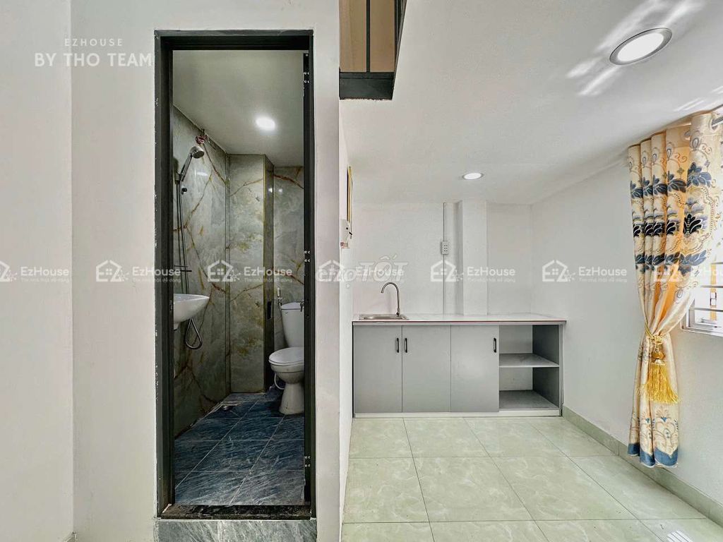 The owner of the Nguyễn Thái Bình suite