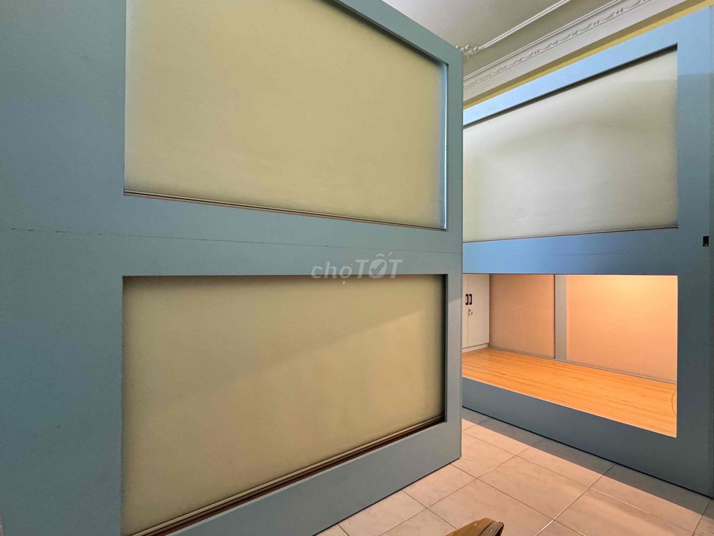 Rent a high-end dorm with all the expenses.