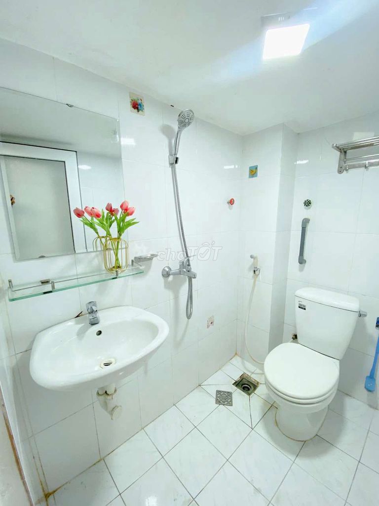 Rent the D.O.A. near the airport at $3.6.4 million.