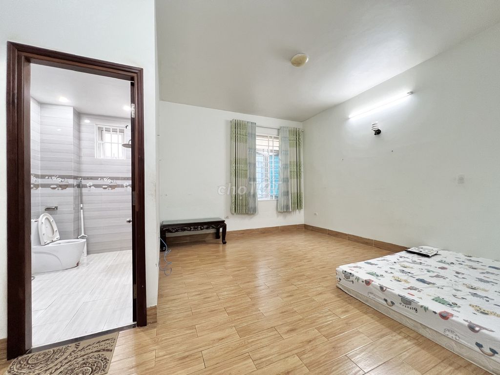 Rent 32 M2 units immediately.