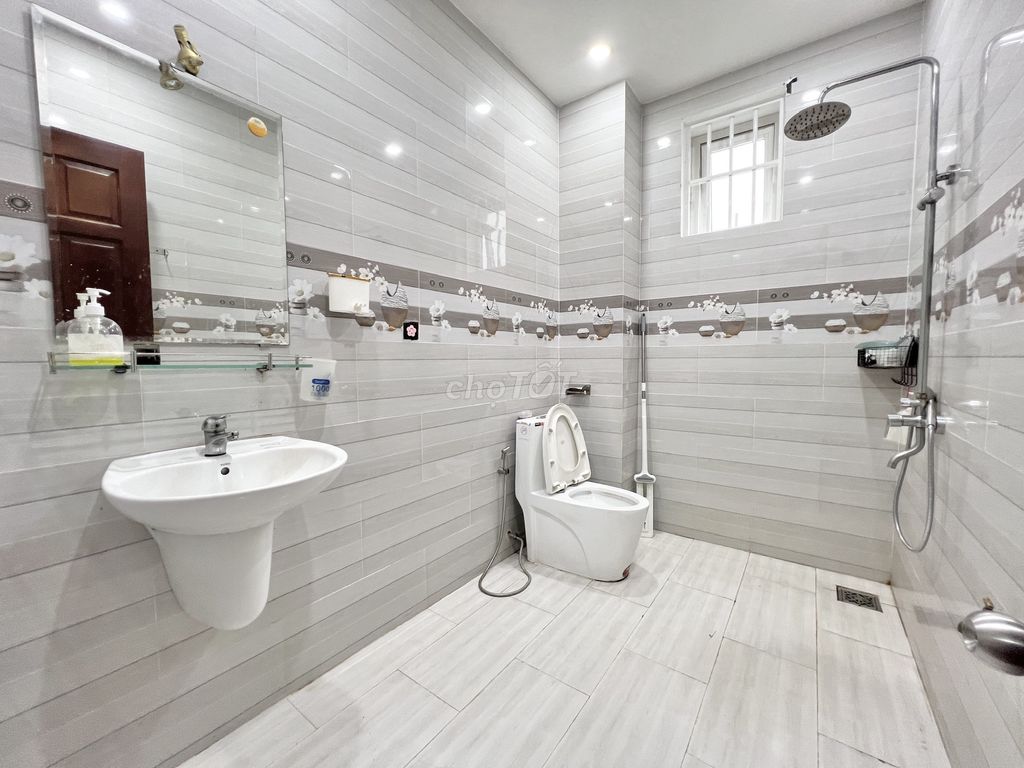 Rent 32 M2 units immediately.