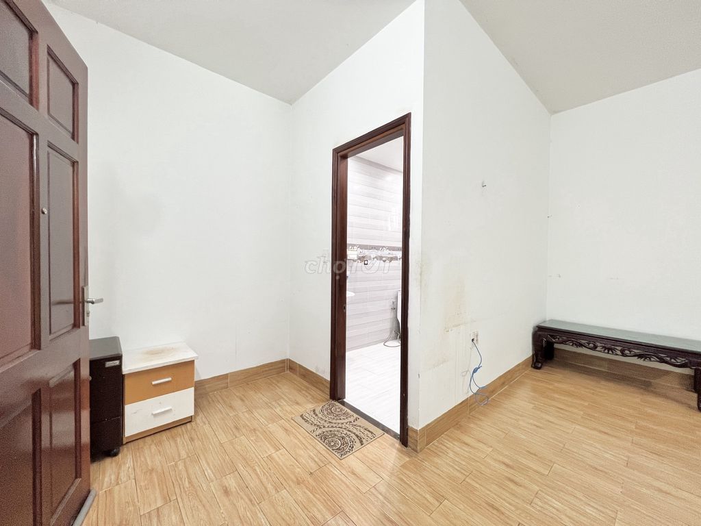 Rent 32 M2 units immediately.