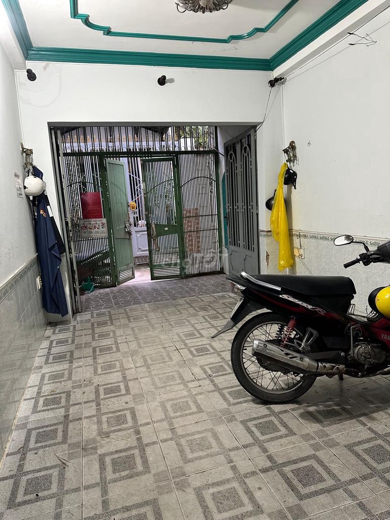 Rent Bình Thạnh against District 1-- Main.