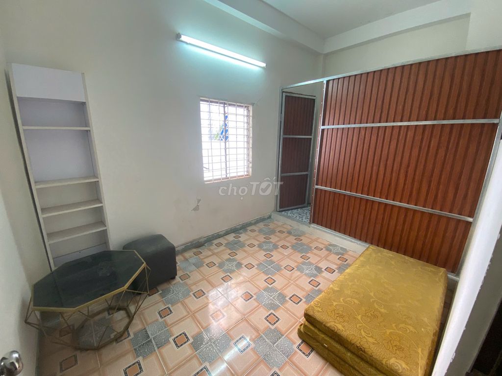 Rent a room near the German Line.