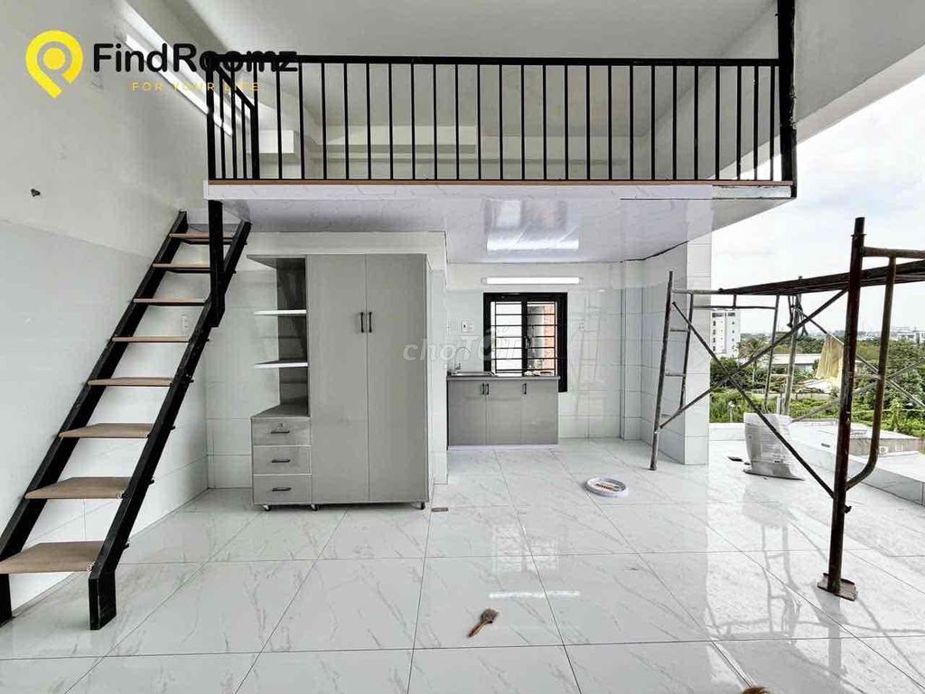 Open up the full interior hotel near the universities.
