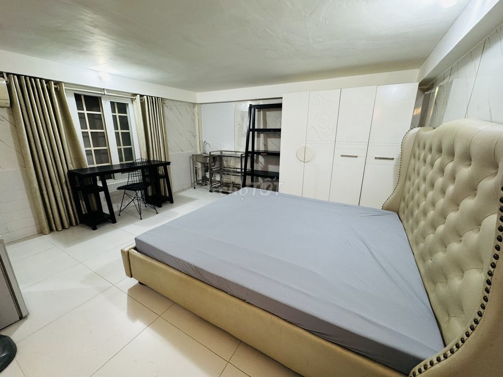 The top room is a full Điện Biên Phủ interior right over here.