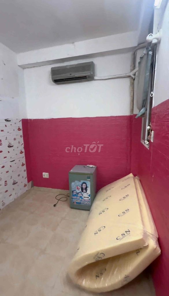 Lê Văn Sỹ District 3 is out of control. Free now.