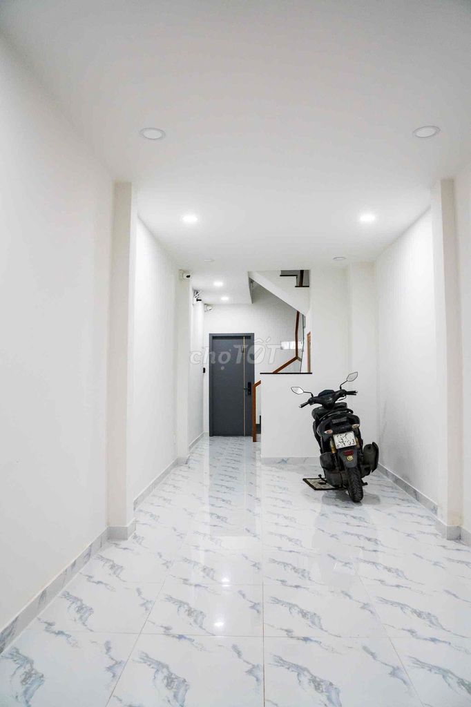 Rent Studio of the First District 3rd District Guard.