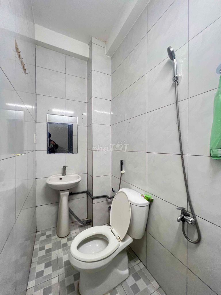 Rent a full interior motel near tdtu, ufm only 3