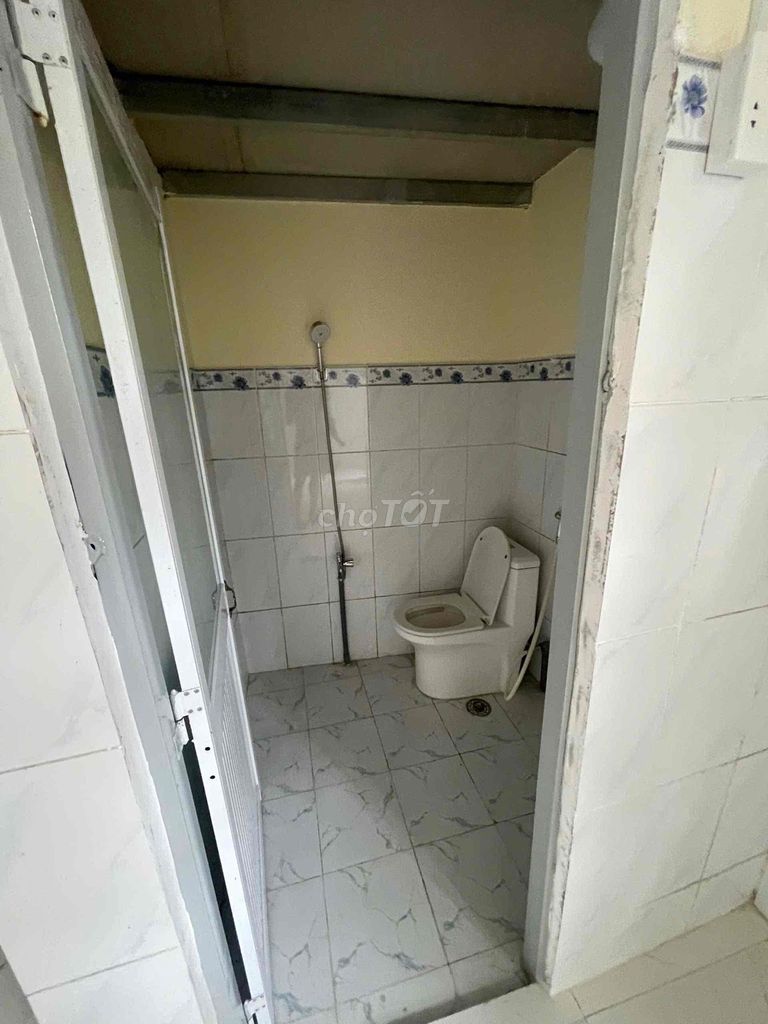 Rent room 20 meters in the Four Thới Tam Thôn.