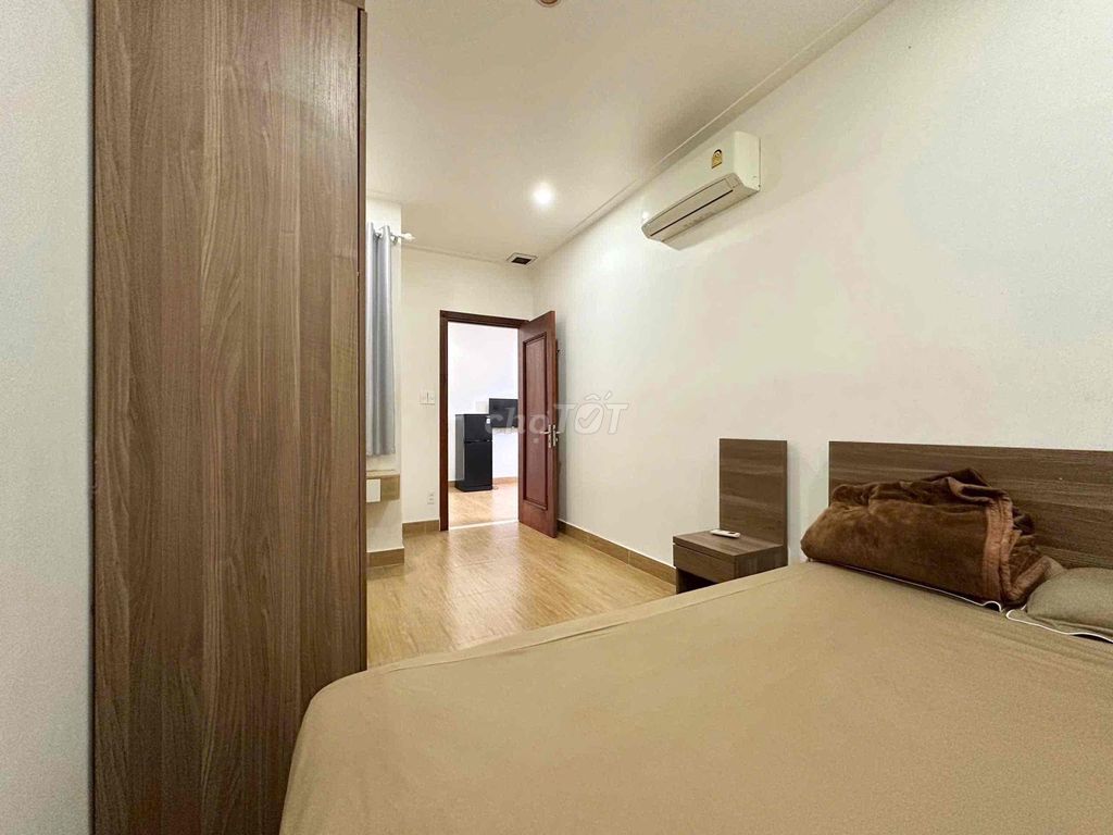 The second bedroom is beautiful, super Ngay gần Sân Bay wide.