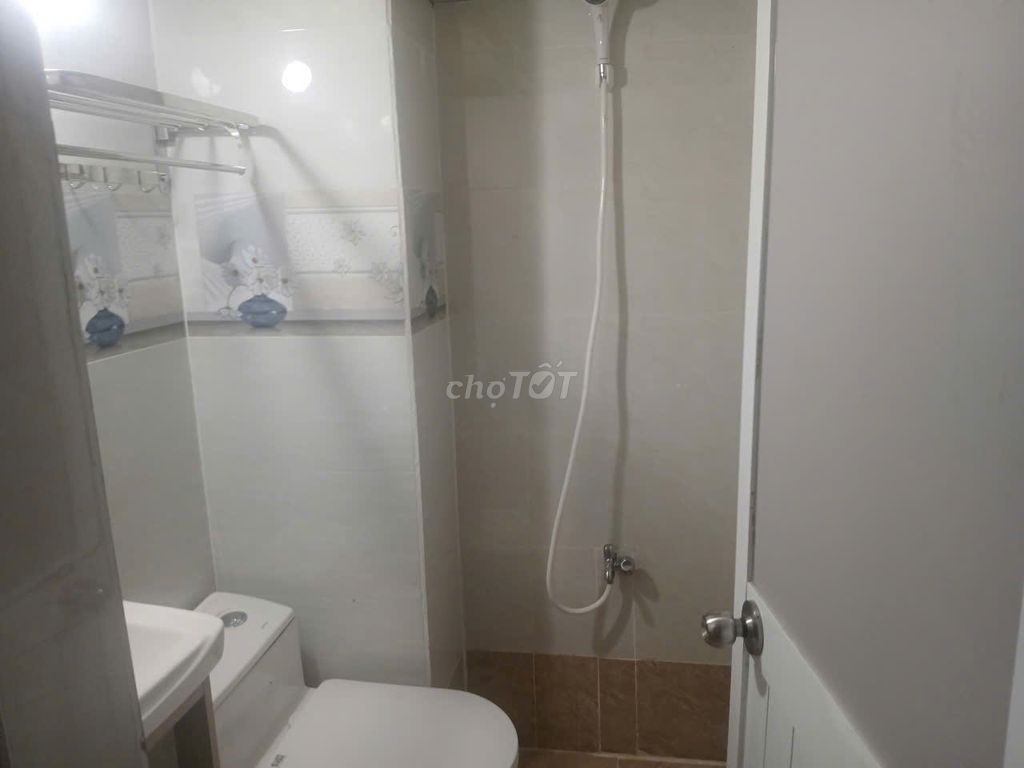 Renting room on Huỳnh Tấn Phát, District 7