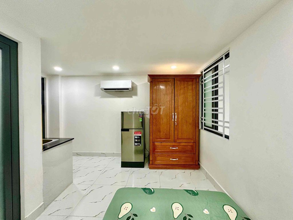 Security Room, Đào Duy Anh Phú Nhuận.