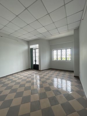 Rent (5 x10) Phan Huy Ích LHS 15 Tân Bình truck route