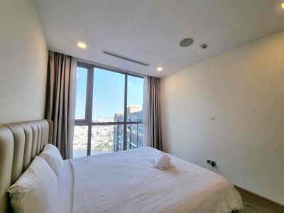 I'll rent you two beautiful bedrooms.