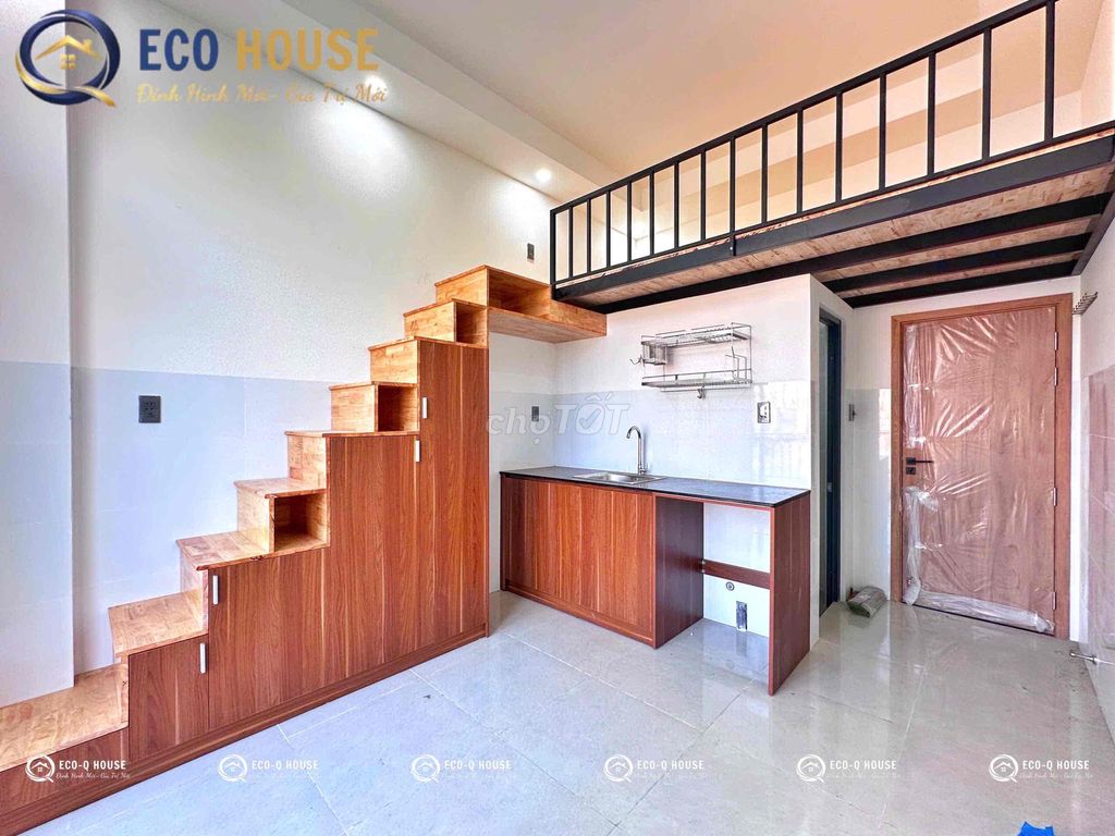 The service apartment has a cool, personal balcony in Lê Văn Quới - 4.8.