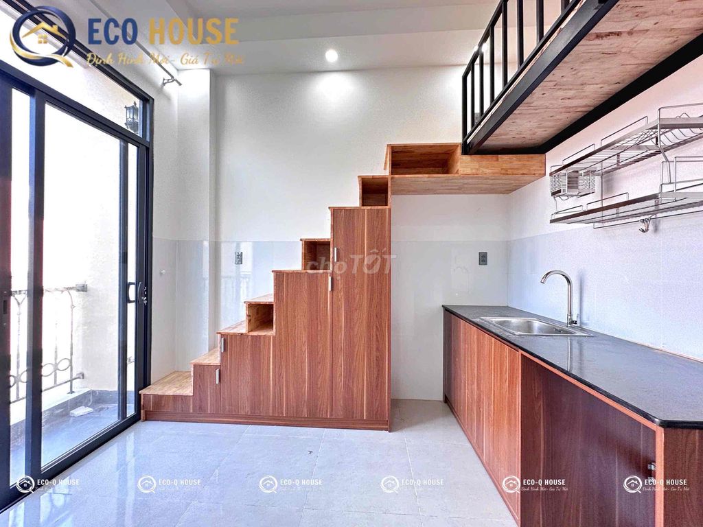 The service apartment has a cool, personal balcony in Lê Văn Quới - 4.8.