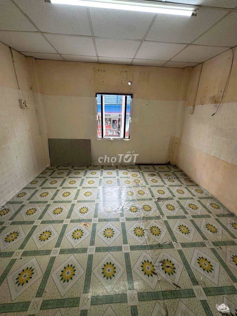Rent room.