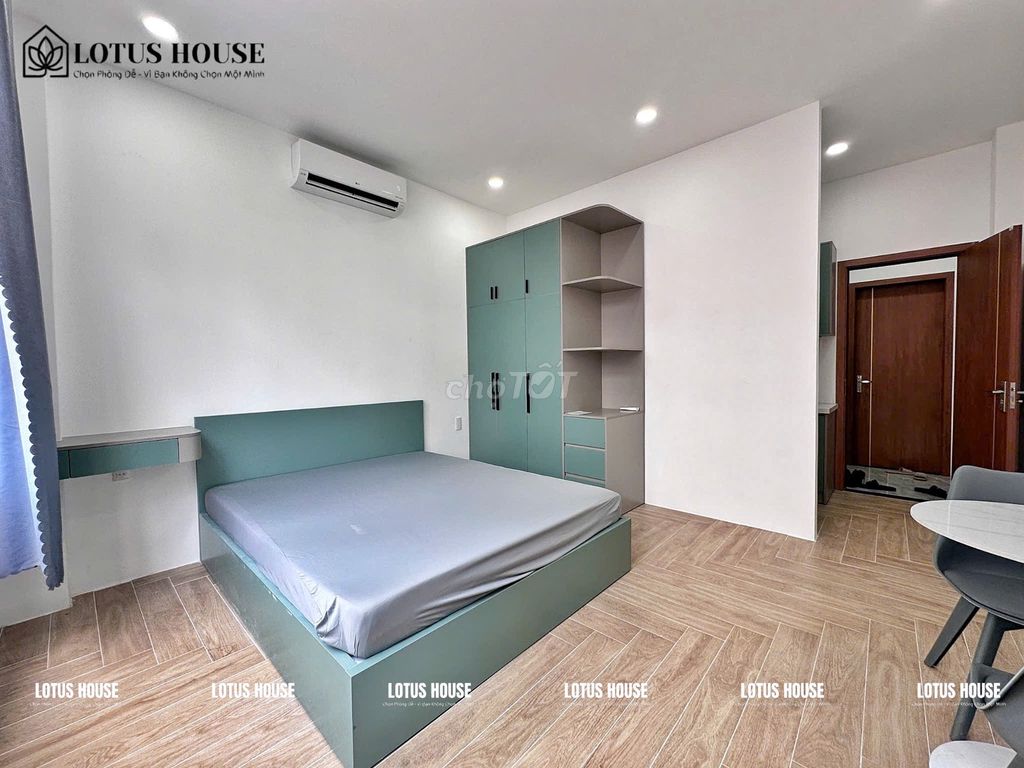 super service apartment Tân Sơn Nhì Tân Phú - cool large window
