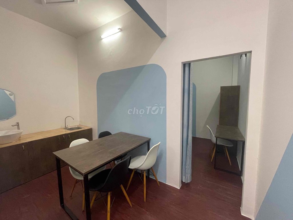 Room one, room one. Đinh Bộ Lĩnh clean.