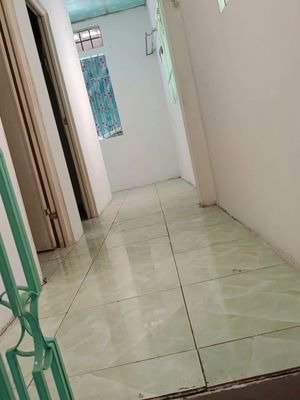 Rent Lê Quang Định two bedrooms, one ground, one cave, three guards, only six million.