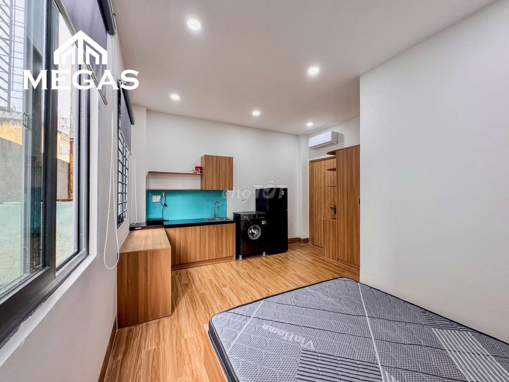 The studio is Lê Văn Việt - full interior - from 4 xx million a month.