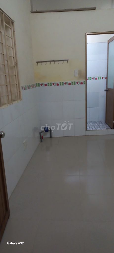 Rent room - District 8