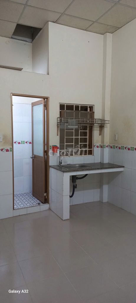 Rent room - District 8
