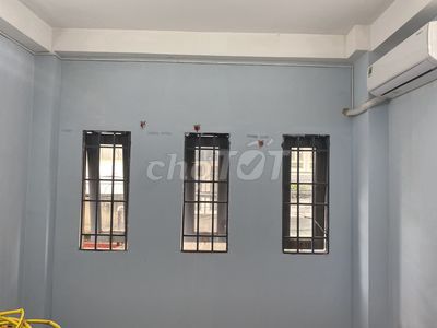 The new room is as beautiful as it looks in the market. She understands air conditioning, hot water.